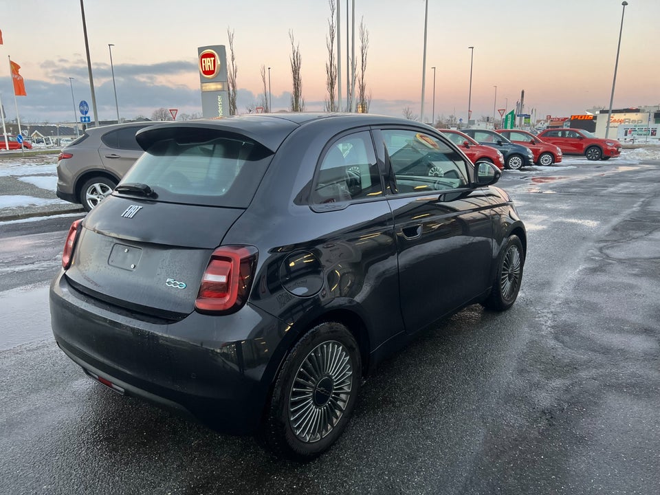 Fiat 500e 42 Icon 3d