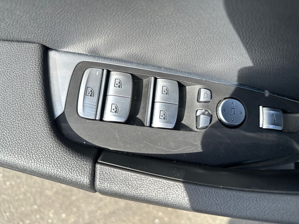 BMW iX3 Charged 5d