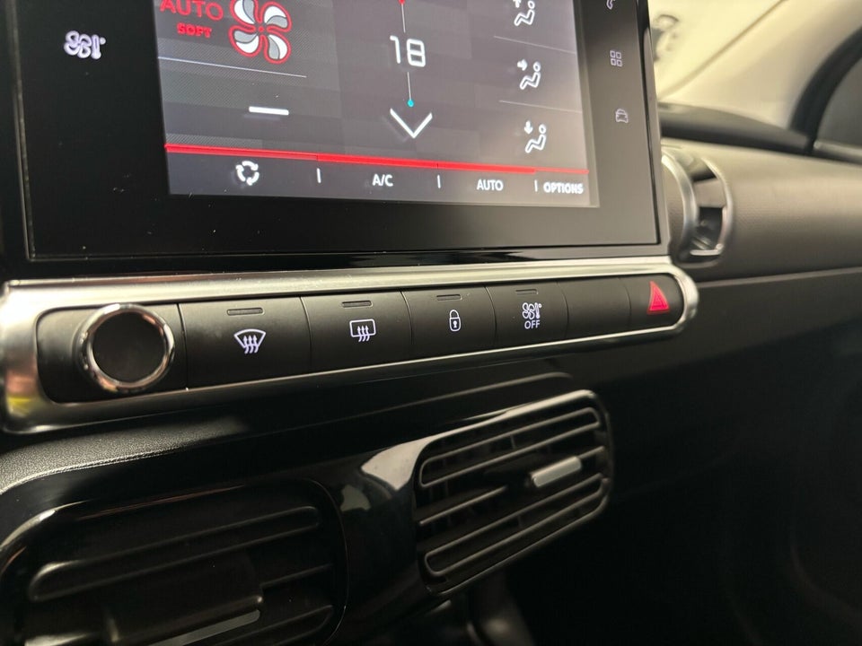 Citroën C4 Cactus 1,2 PureTech 110 Iconic 5d