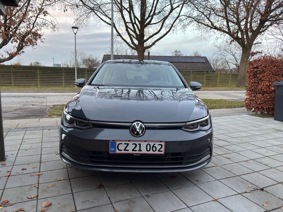 VW Golf VIII 1,4 eHybrid DSG 5d