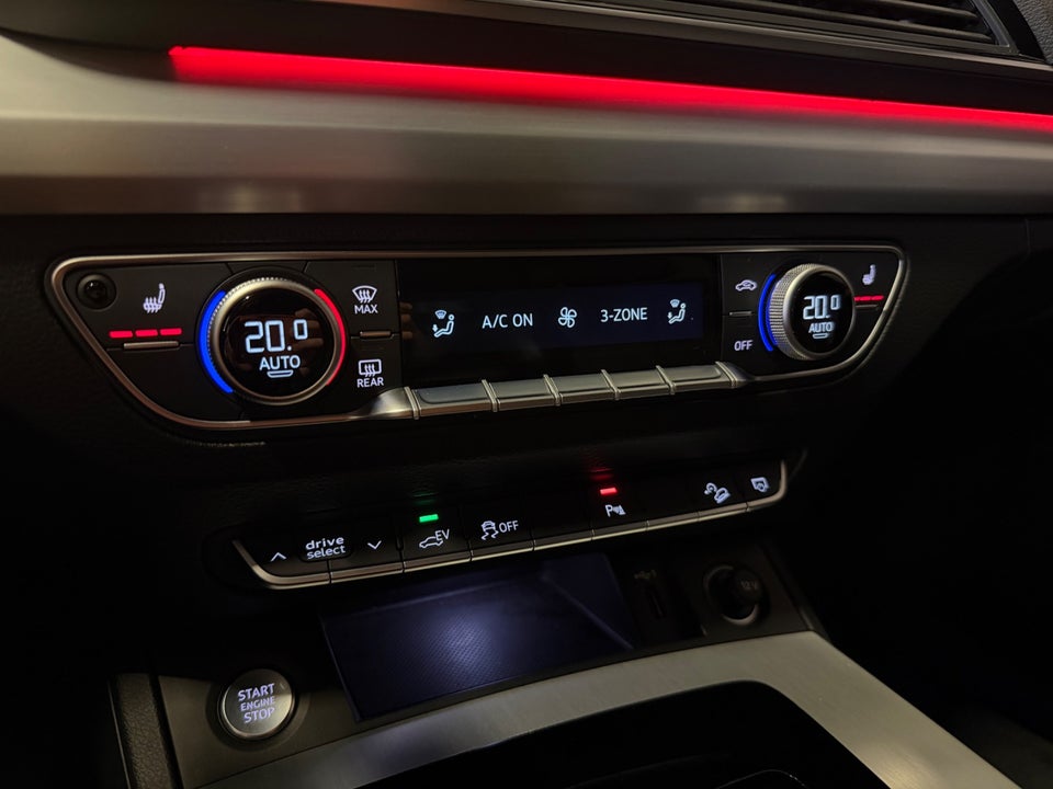 Audi Q5 50 TFSi e S-line quattro S-tr. 5d