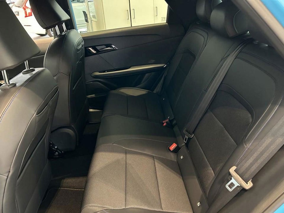 MG 4 77 Luxury Extended Range 5d