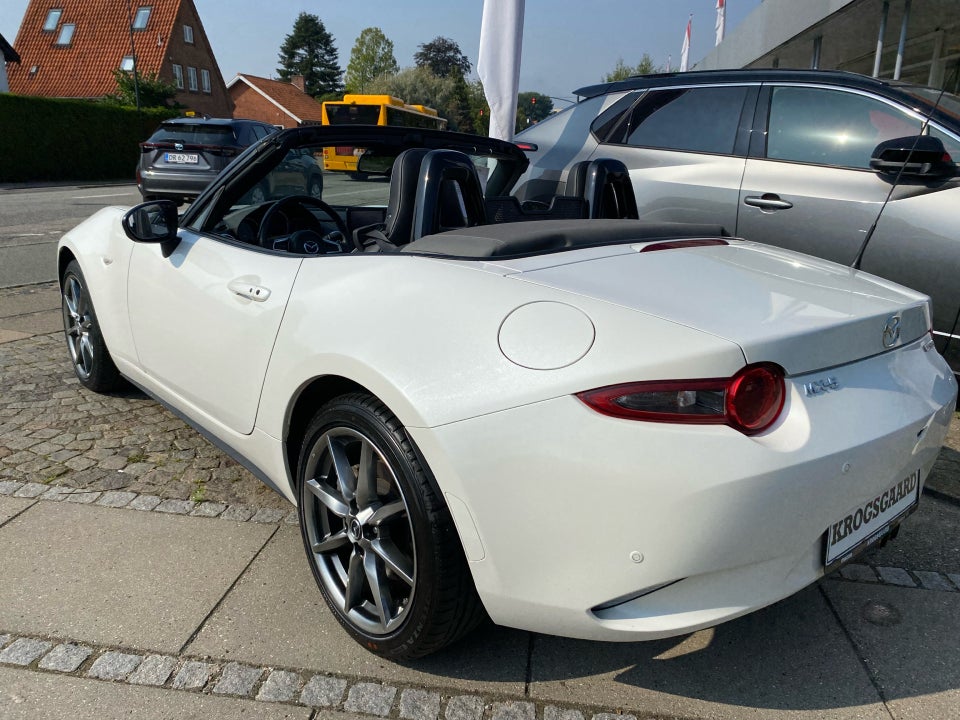 Mazda MX-5 2,0 SkyActiv-G 184 Roadster 2d