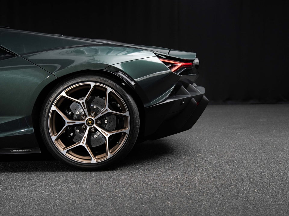 Lamborghini Revuelto 6,5 2d