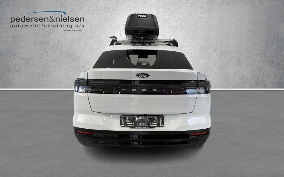 Ford Capri 82 Select Extended Range 5d