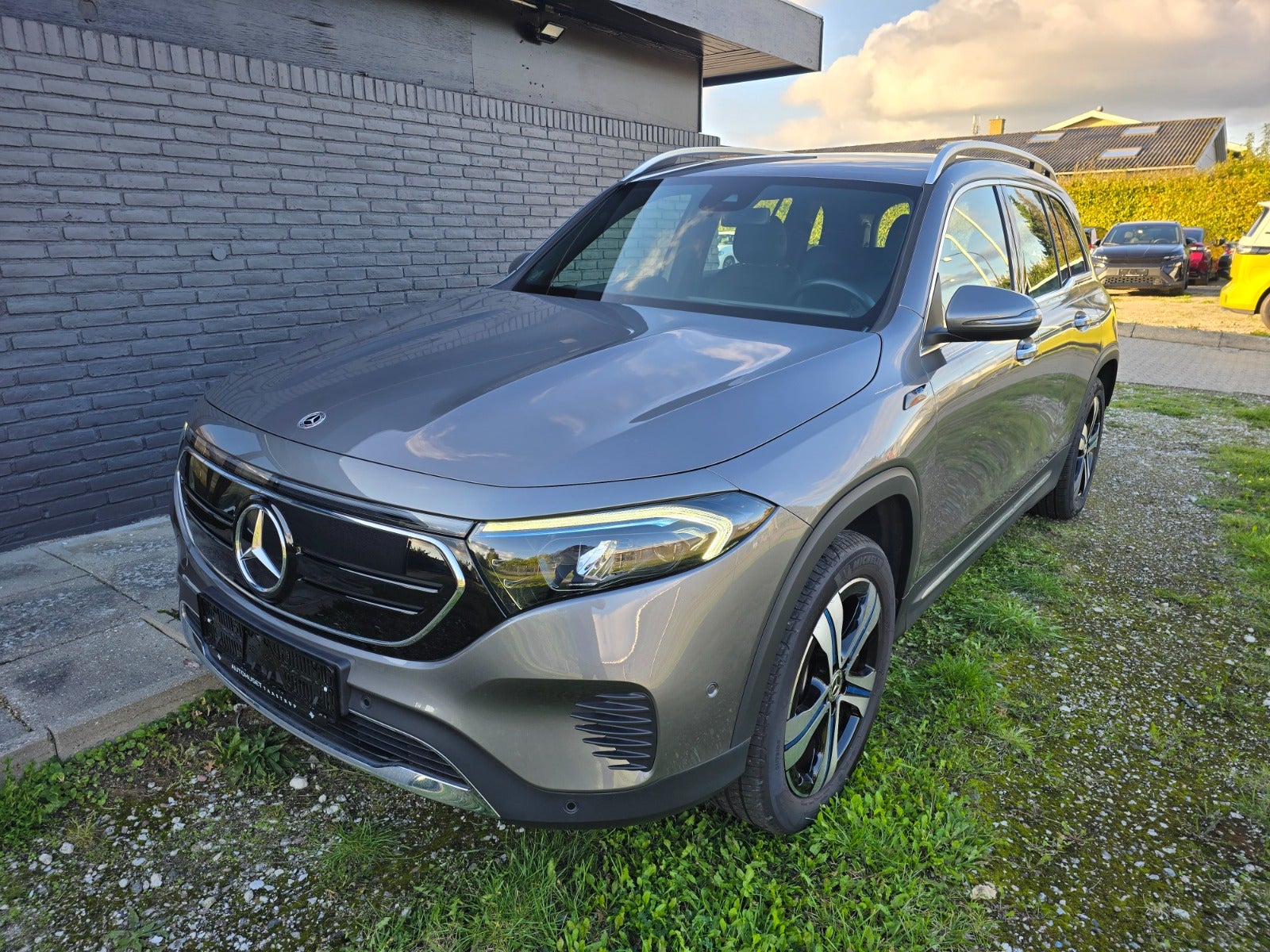 Mercedes EQB250 Progressive 7prs 5d