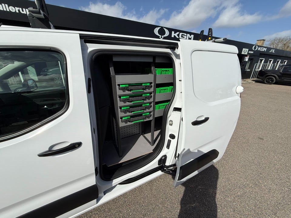 Peugeot Partner 1,5 BlueHDi 130 L2V2 Ultimate EAT8 Van