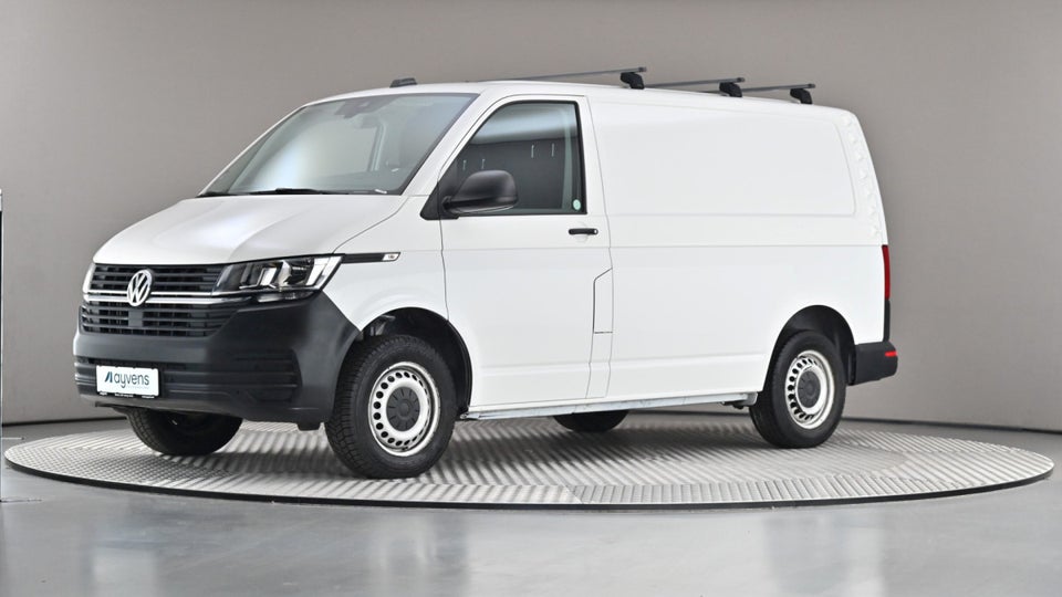 VW Transporter 2,0 TDi 110 Kassevogn kort