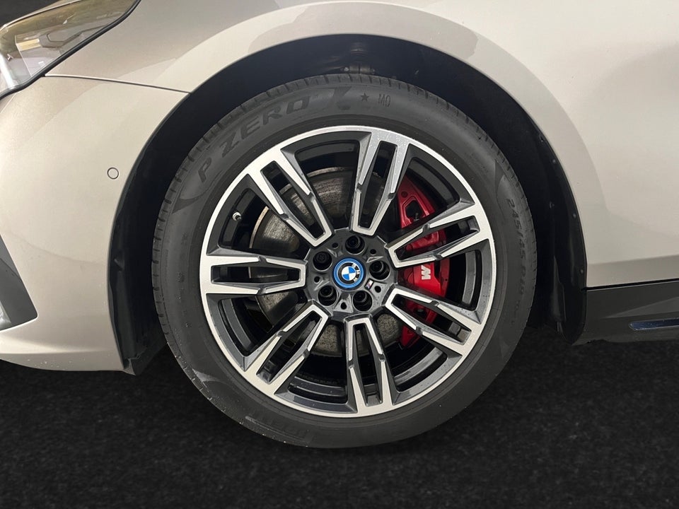 BMW i5 eDrive40 M-Sport Pro 4d