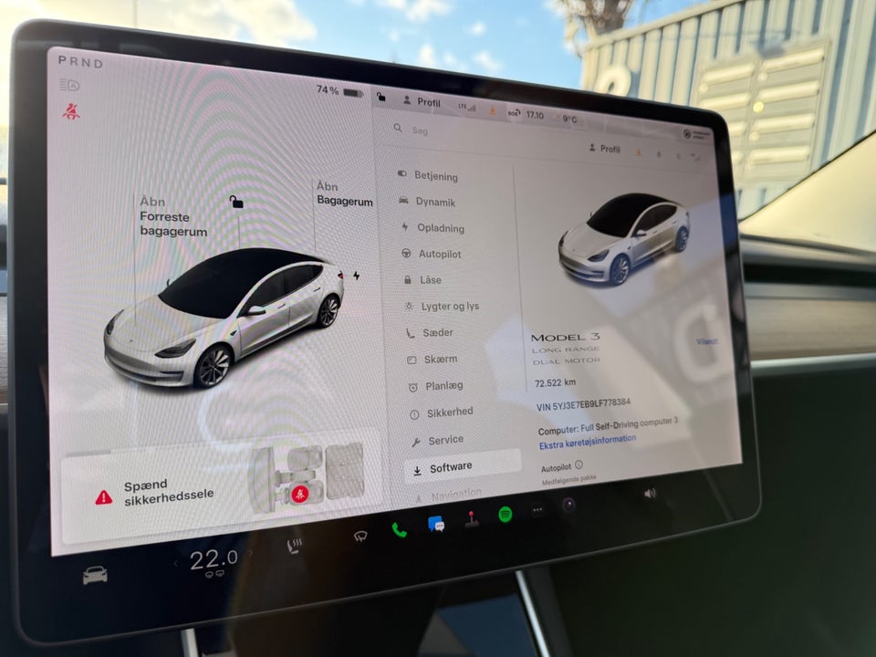 Tesla Model 3 Long Range AWD 4d
