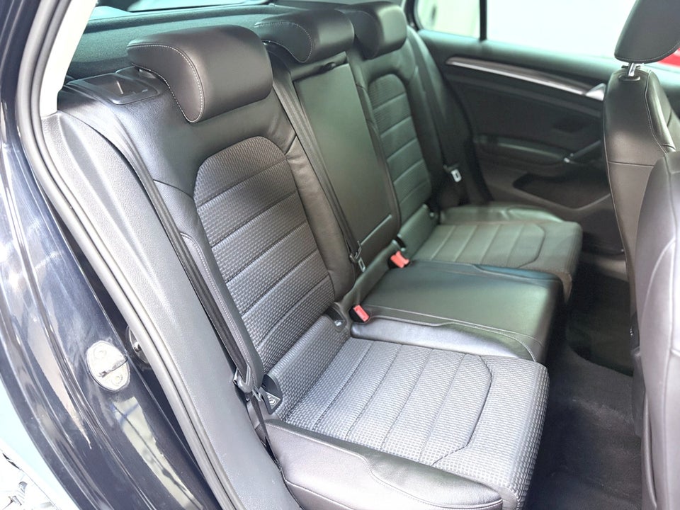 VW Golf VII 1,4 TSi 140 Highline DSG BMT 5d