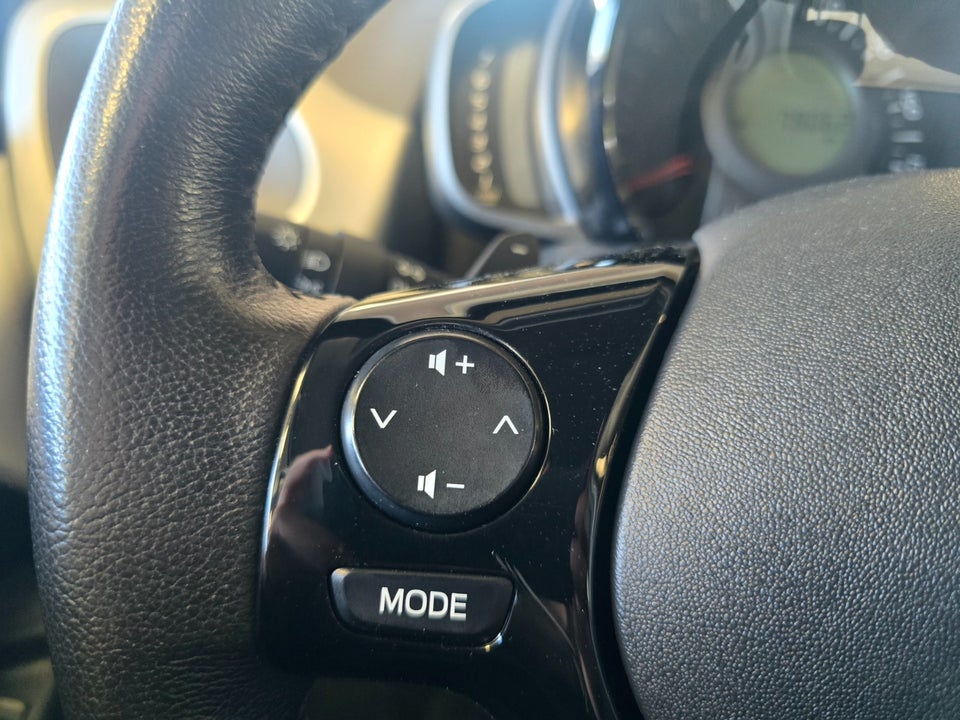 Toyota Aygo 1,0 VVT-i x-press x-shift 5d