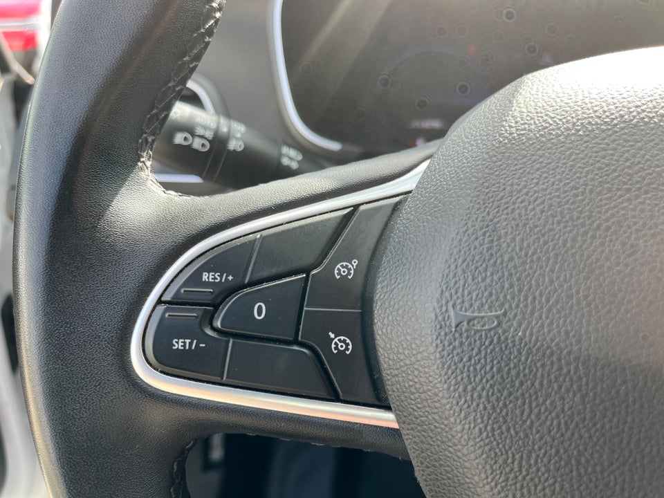 Renault Megane IV 1,6 E-Tech Zen Sport Tourer Van 5d