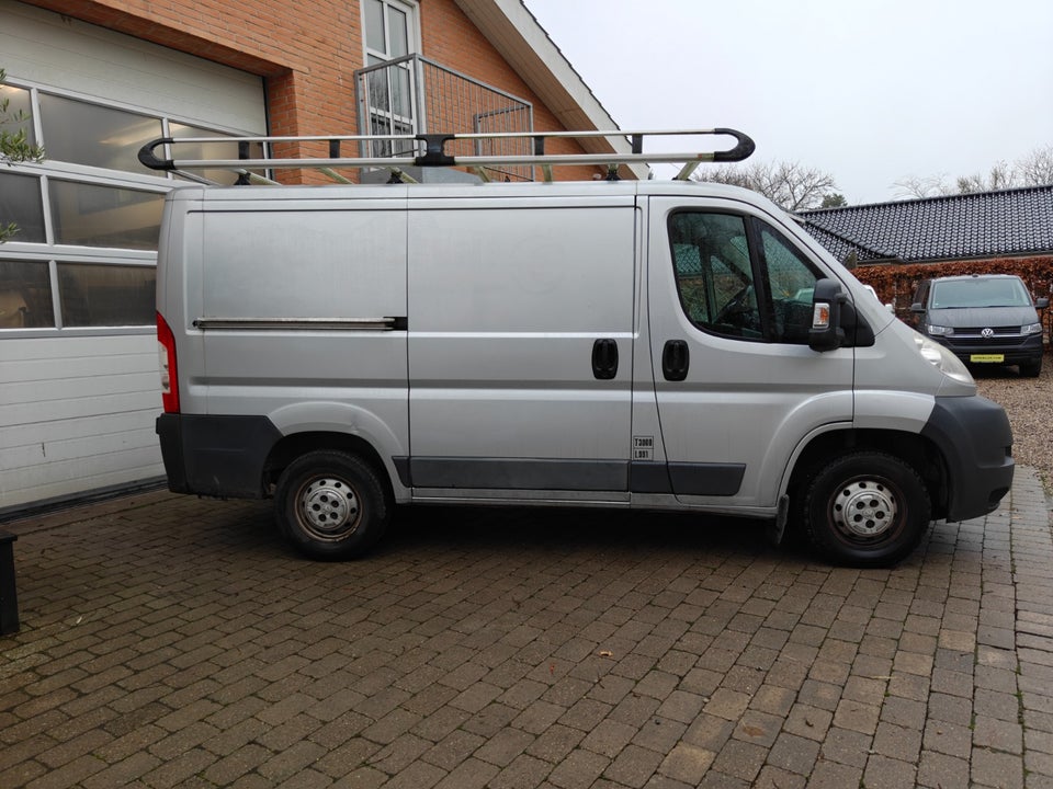 Peugeot Boxer 330 2,2 HDi 110 Kassevogn L1H1