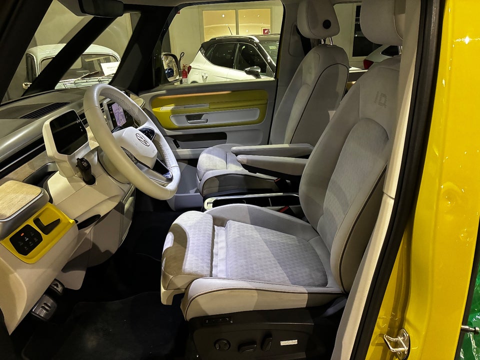 VW ID.Buzz 77 Pro SWB 5d