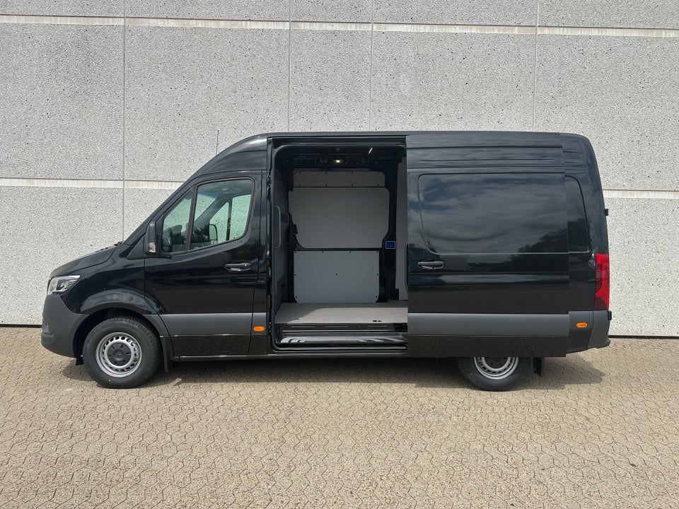 Mercedes Sprinter 317 2,0 CDi A2 Kassevogn SELECT RWD