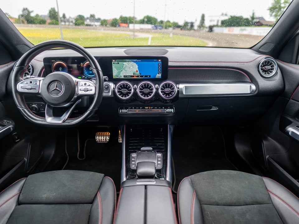 Mercedes EQB250 AMG Line 5d