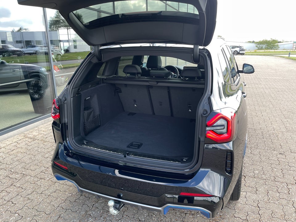 BMW iX3 Charged Plus M-Sport 5d