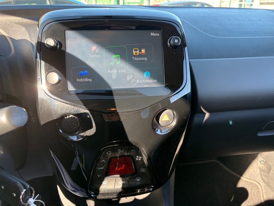 Peugeot 108 1,0 e-VTi 72 Allure+ 5d