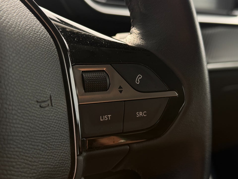 Peugeot e-2008 50 Active Pack 5d