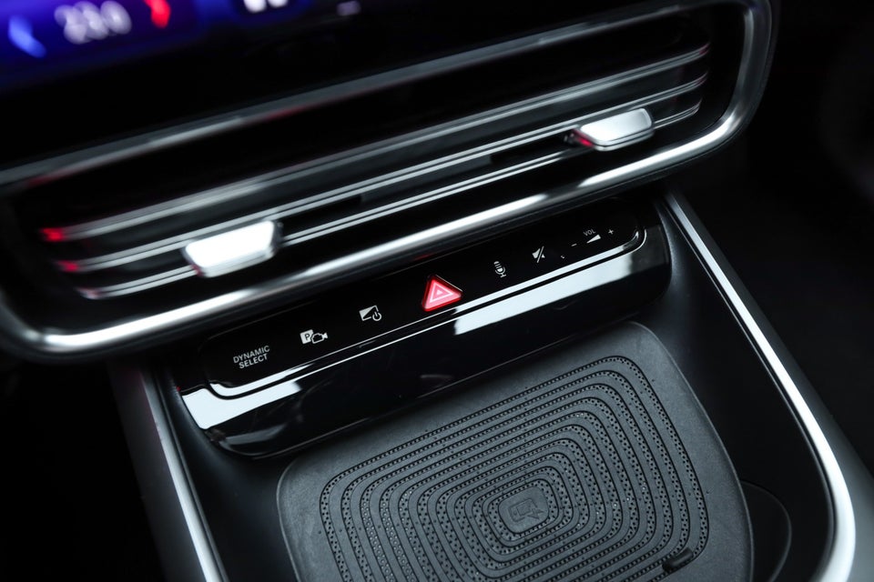 Mercedes CLA250+ EQ Progressive 4d