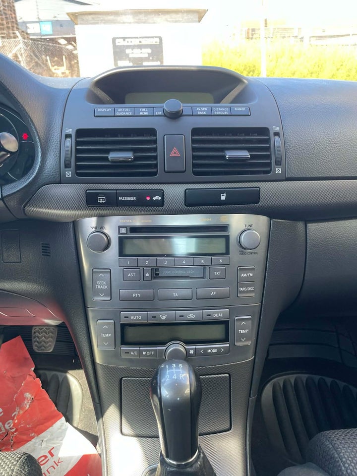 Toyota Avensis 2,0 VVT-i 4d