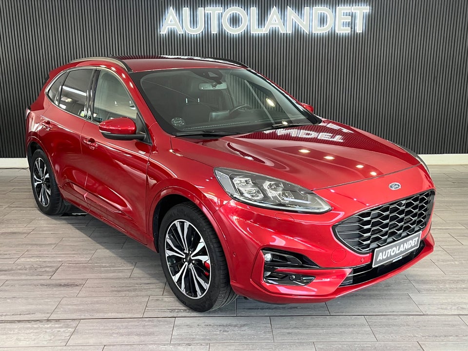 Ford Kuga 2,5 PHEV ST-Line CVT 5d