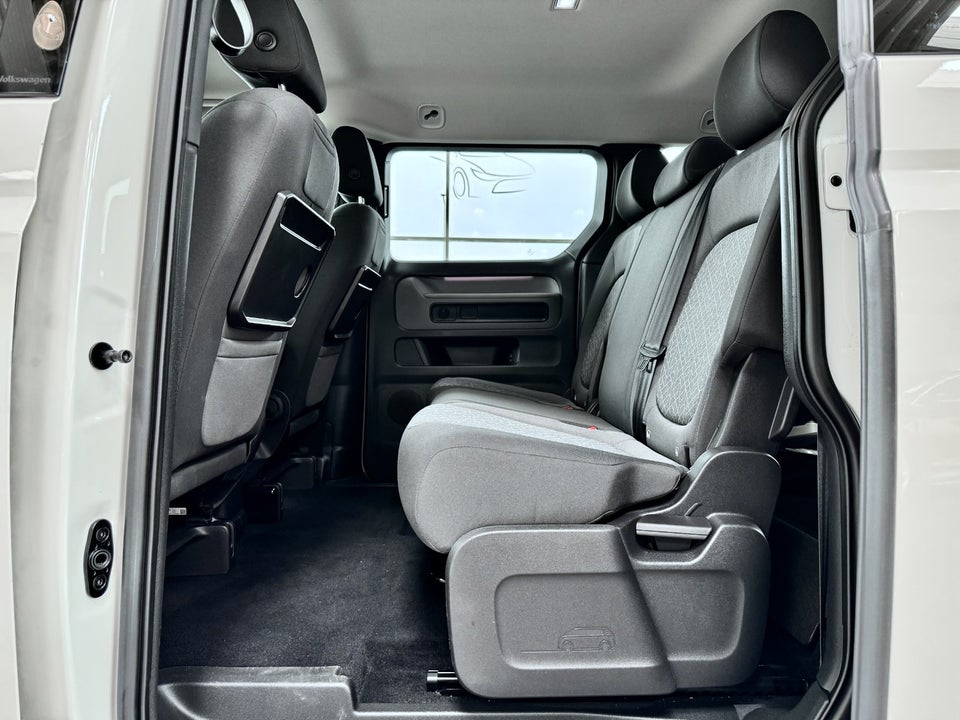 VW ID.Buzz 77 Pro SWB 5d