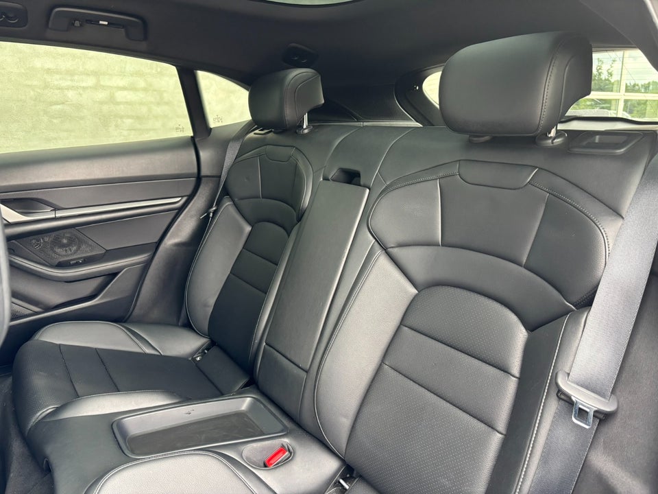 Porsche Taycan 4 Performance+ Cross Turismo 5d