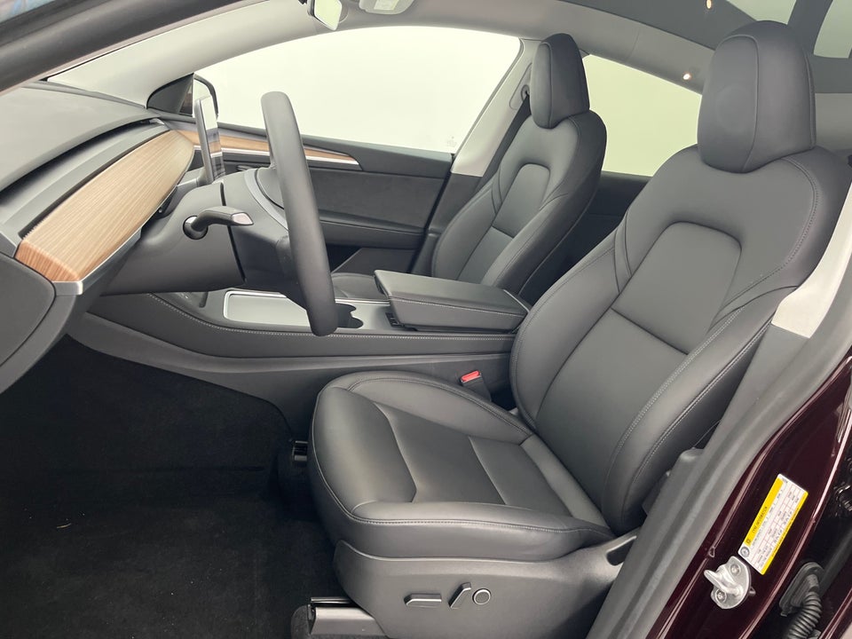 Tesla Model Y Long Range AWD 5d