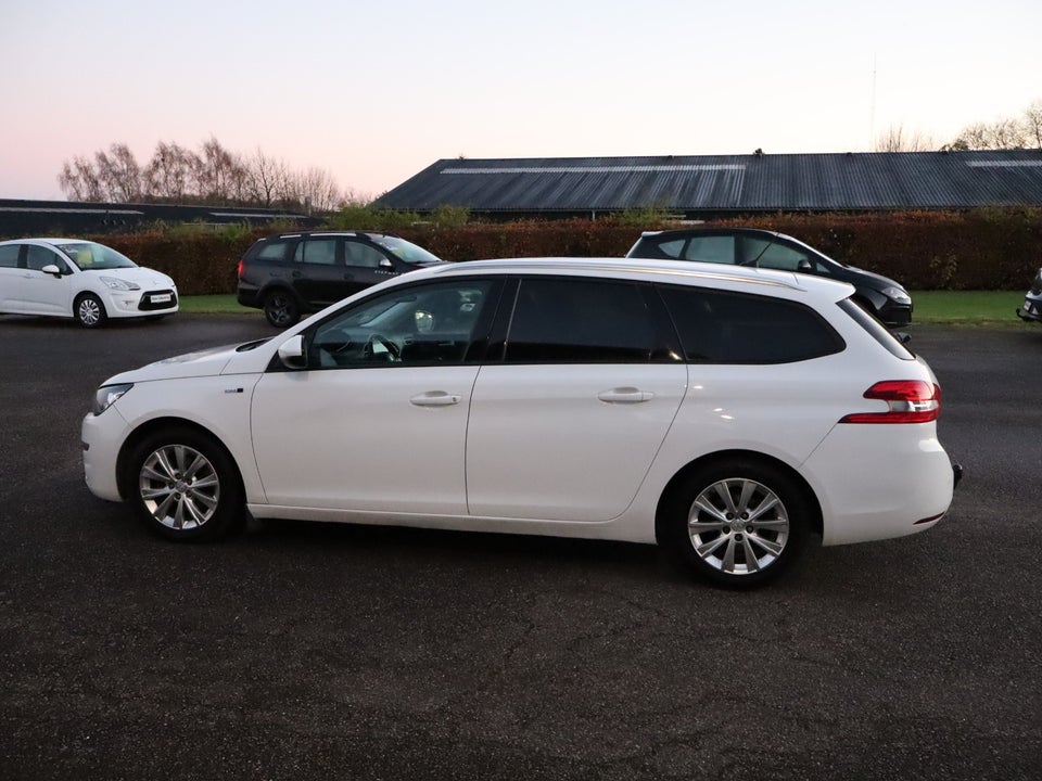 Peugeot 308 1,6 BlueHDi 120 Allure SE SW 5d