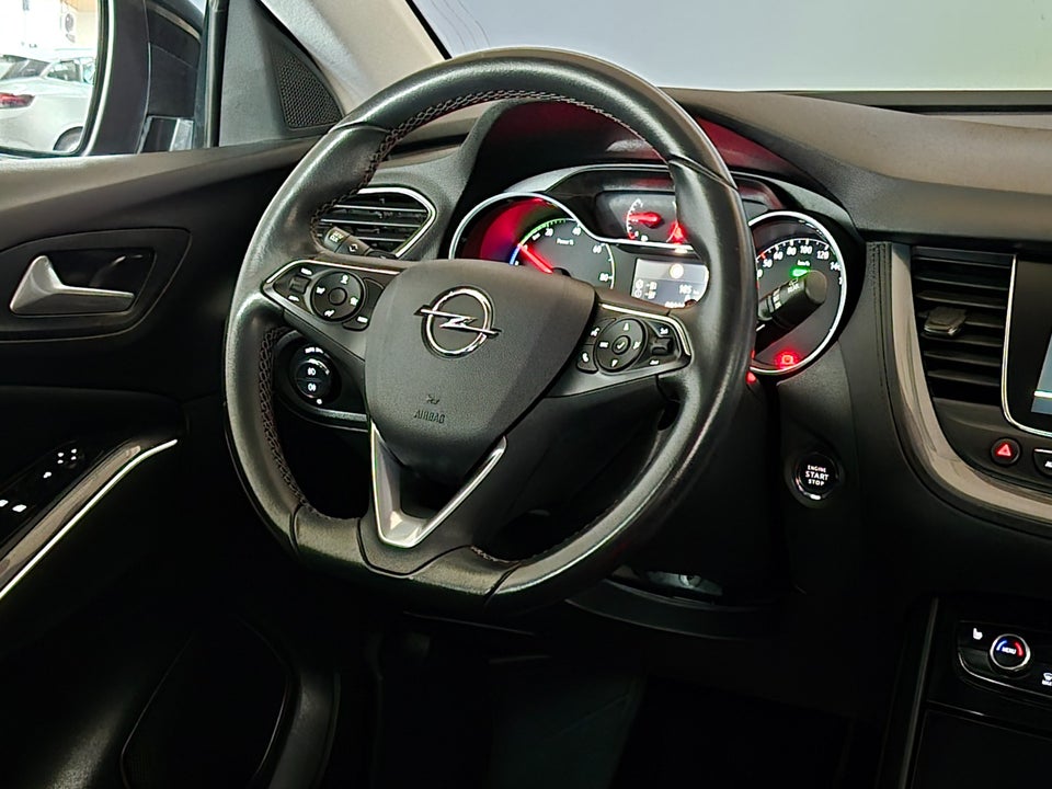 Opel Grandland X 1,6 Hybrid Cosmo Prestige aut. 5d