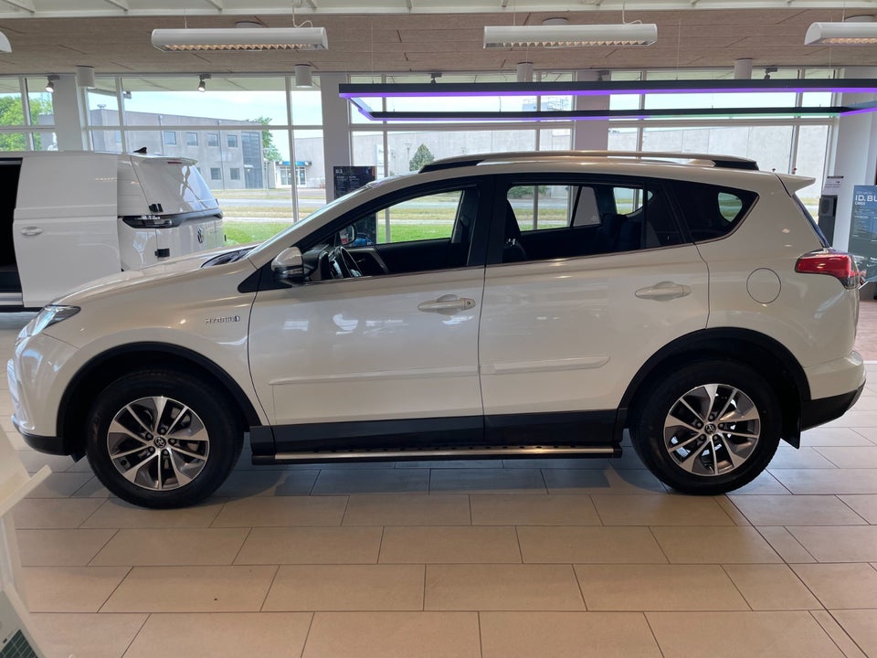 Toyota RAV4 2,5 Hybrid H3 MDS 5d