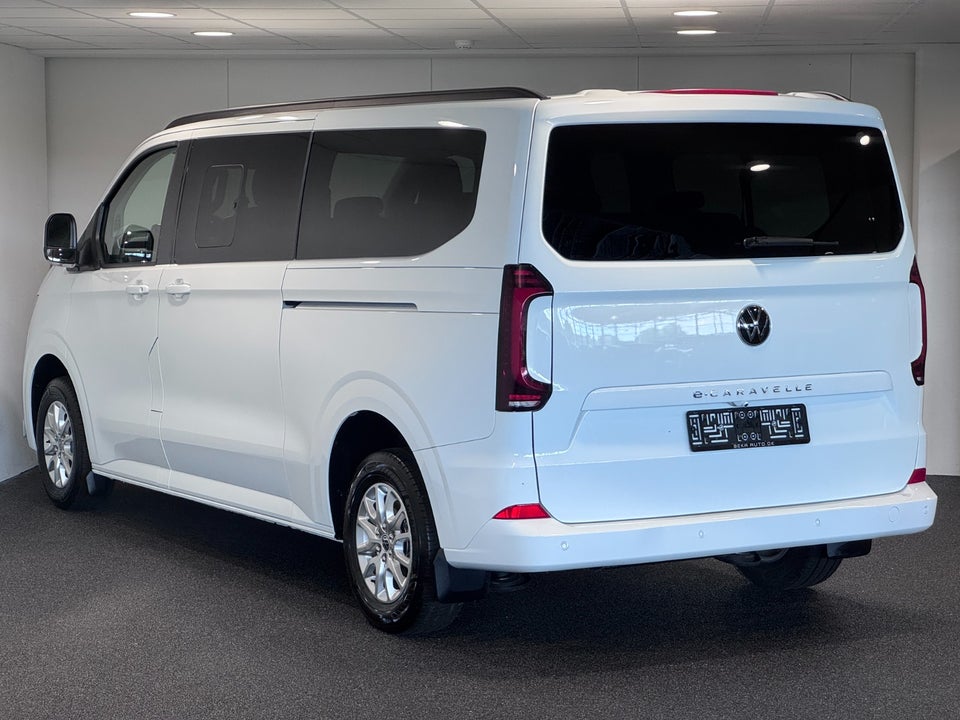 VW e-Caravelle 64 Style LWB