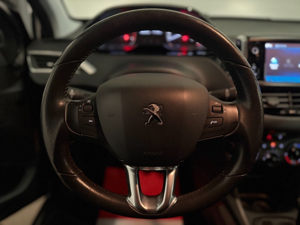 Peugeot 2008 1,2 VTi 82 Allure 5d