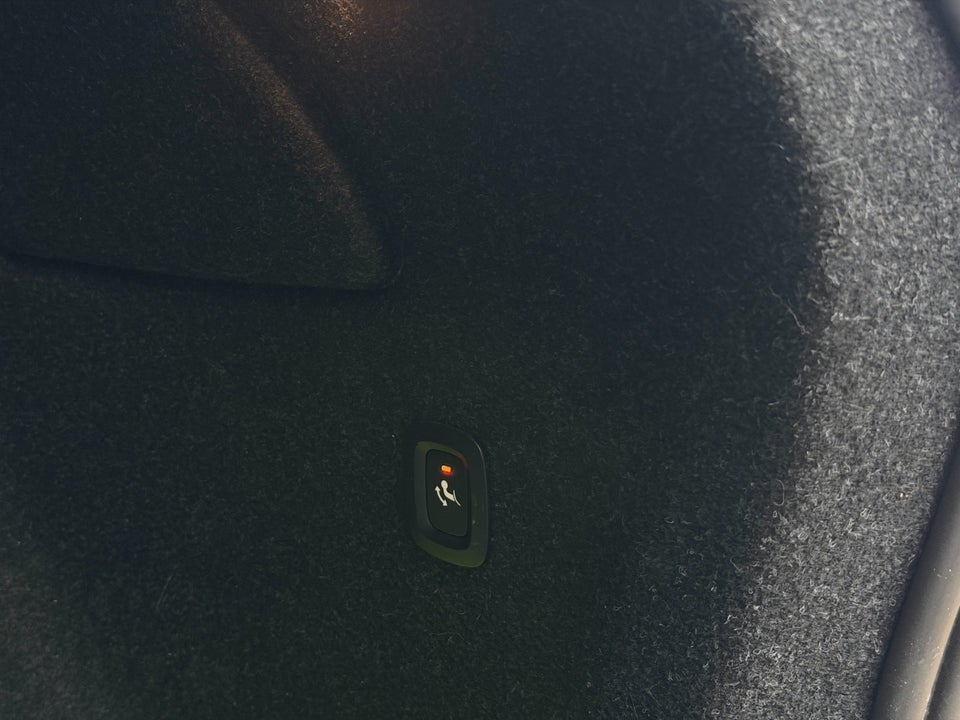 Volvo XC40 ReCharge Extended Range Core 5d