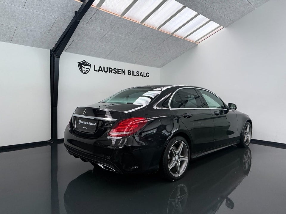 Mercedes C220 d 2,2 AMG Line 4d