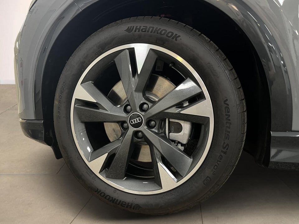 Audi Q4 e-tron 45 S-line 5d