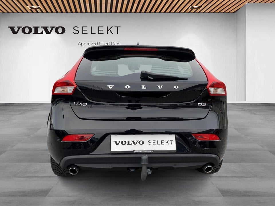 Volvo V40 2,0 D3 150 Momentum 5d