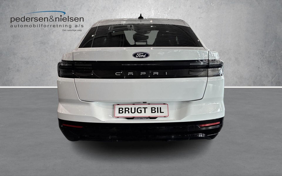 Ford Capri 77 Select Extended Range 5d