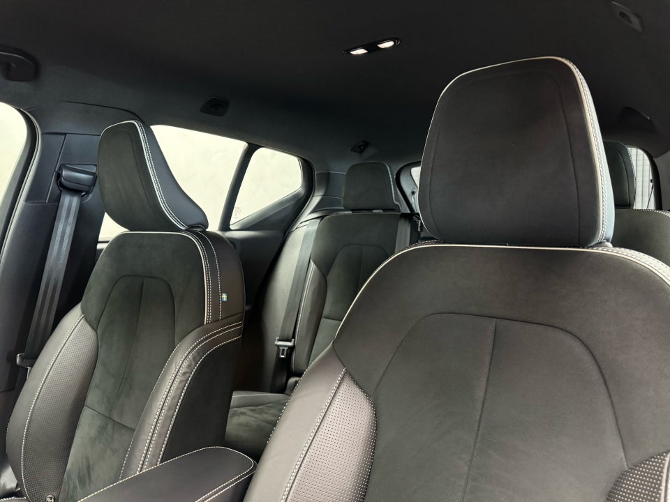 Volvo XC40 P8 ReCharge Twin R-Design 5d