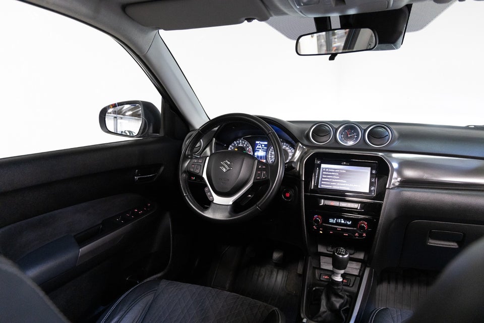 Suzuki Vitara 1,4 mHybrid Adventure 5d