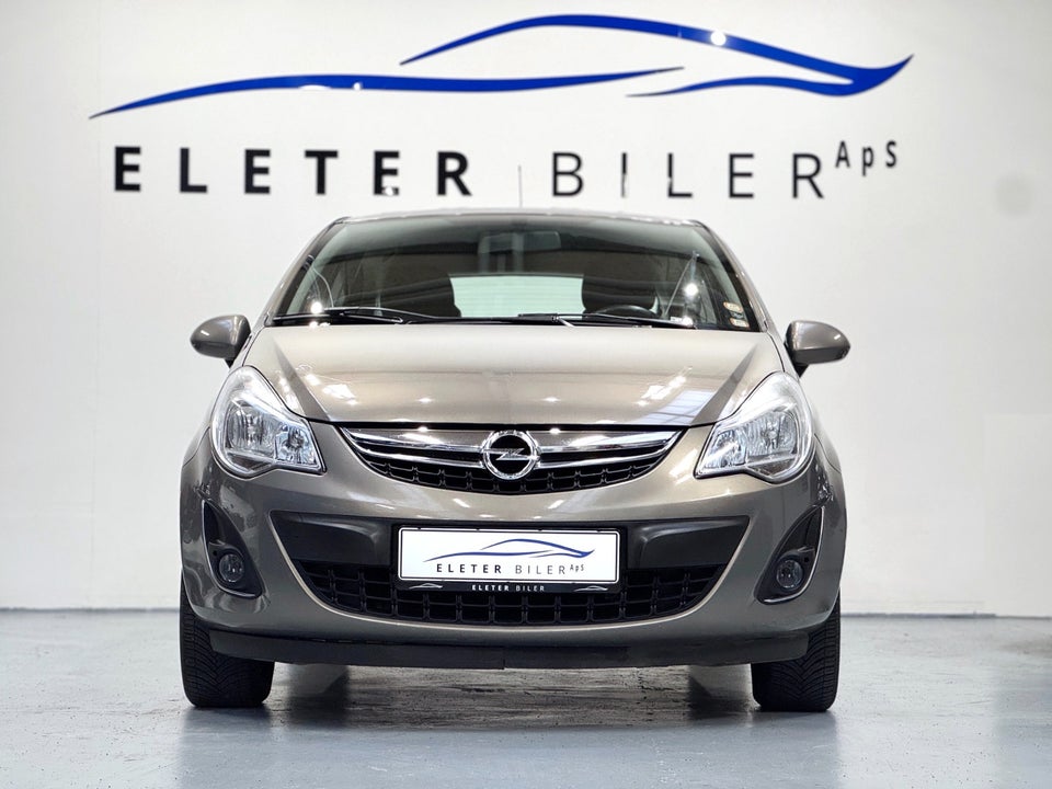 Opel Corsa 1,4 16V Cosmo 5d