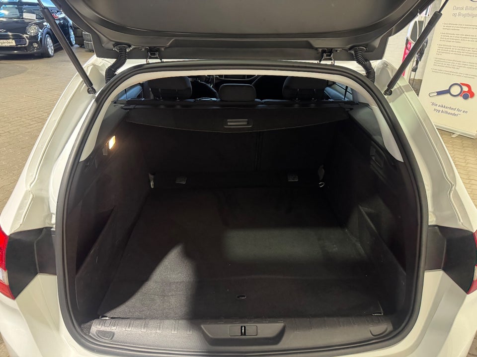 Peugeot 308 1,6 BlueHDi 120 Active SW 5d