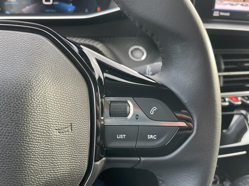 Peugeot 208 1,2 PureTech 100 Allure Pack 5d