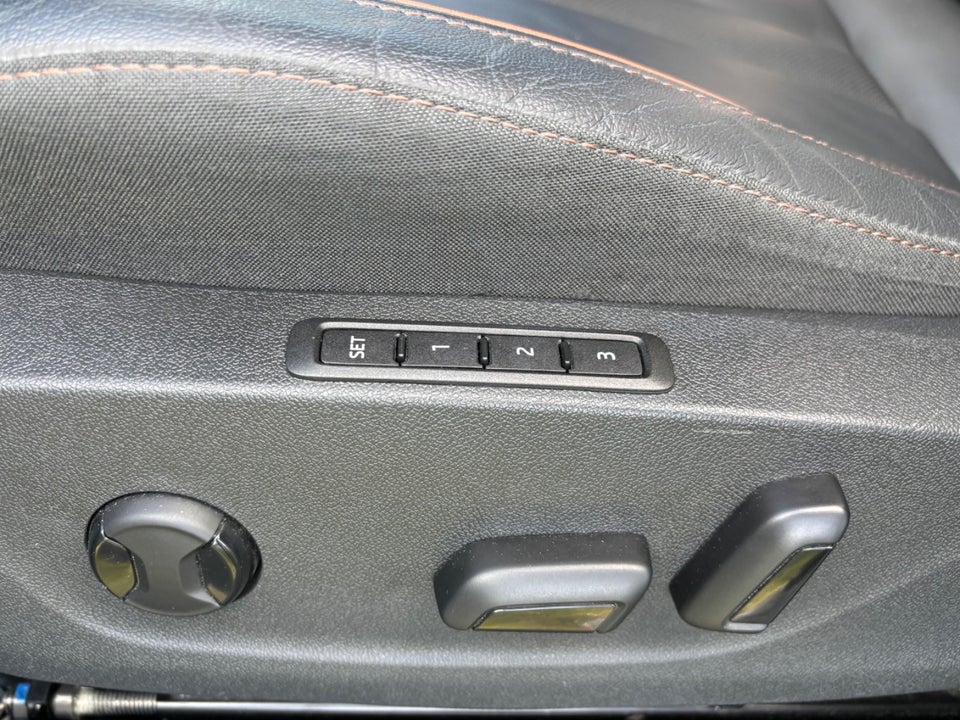 Skoda Enyaq 80 iV Suite 5d