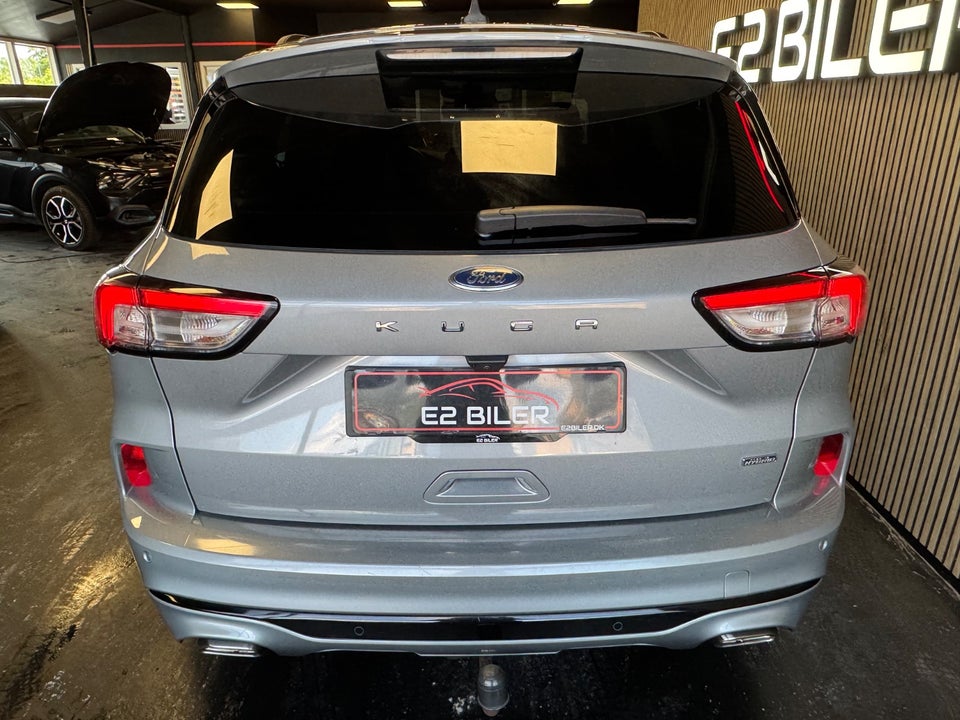 Ford Kuga 2,5 PHEV ST-Line X CVT 5d