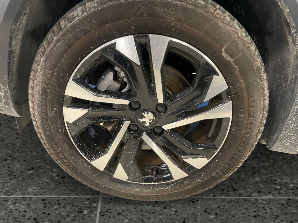 Peugeot e-2008 50 Allure 5d