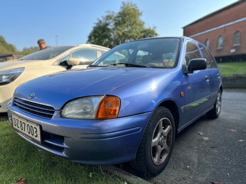 Toyota Starlet 1,3 XLi 5d