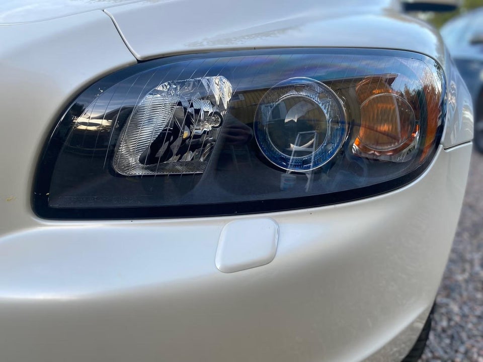 Volvo C70 2,4 140 Momentum 2d